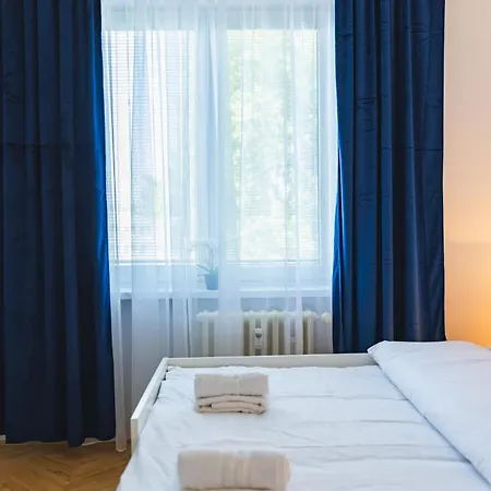 Polarna Escape With Balcony Appartement Bratislava