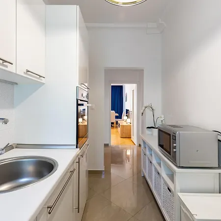 Polarna Escape With Balcony