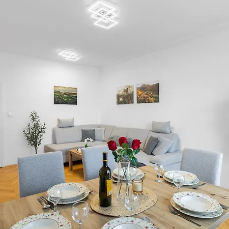 Polarna Escape With Balcony *