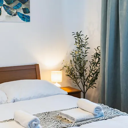 Polarna Escape With Balcony Appartement Bratislava