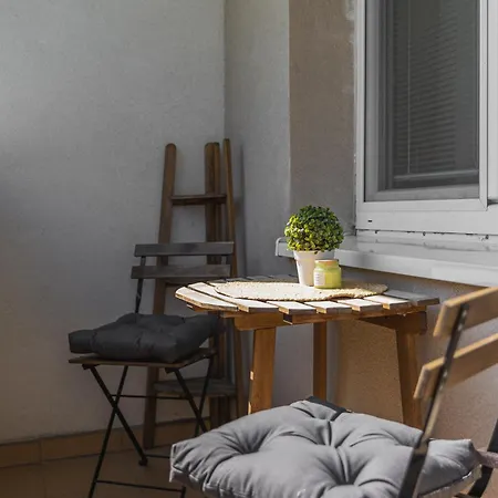 Polarna Escape With Balcony شقة