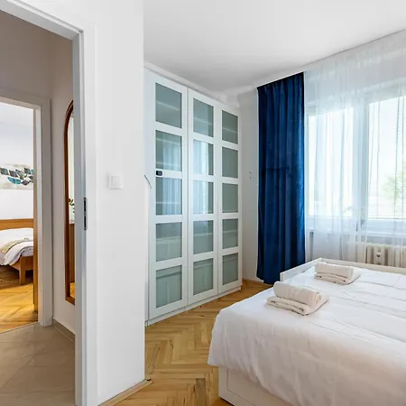 Polarna Escape With Balcony Apartamento