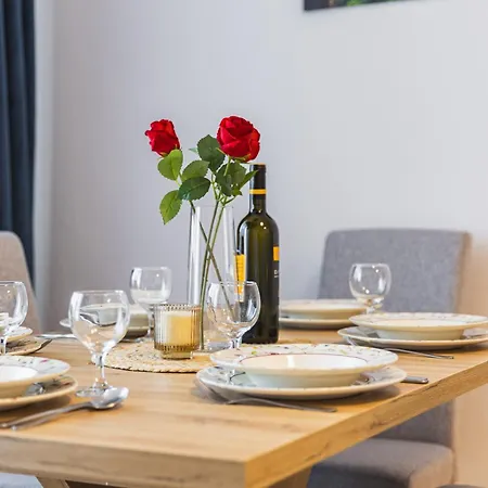 Polarna Escape With Balcony Apartamento
