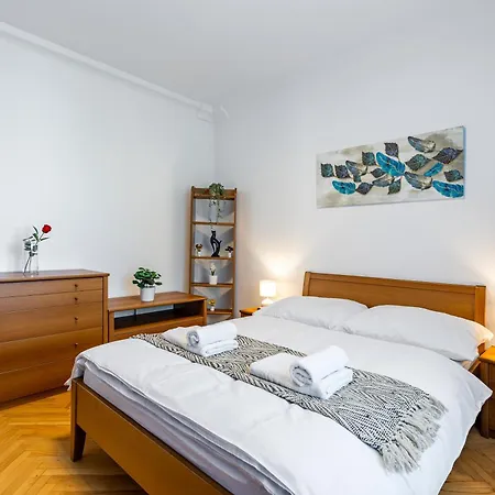 Polarna Escape With Balcony Apartamento *